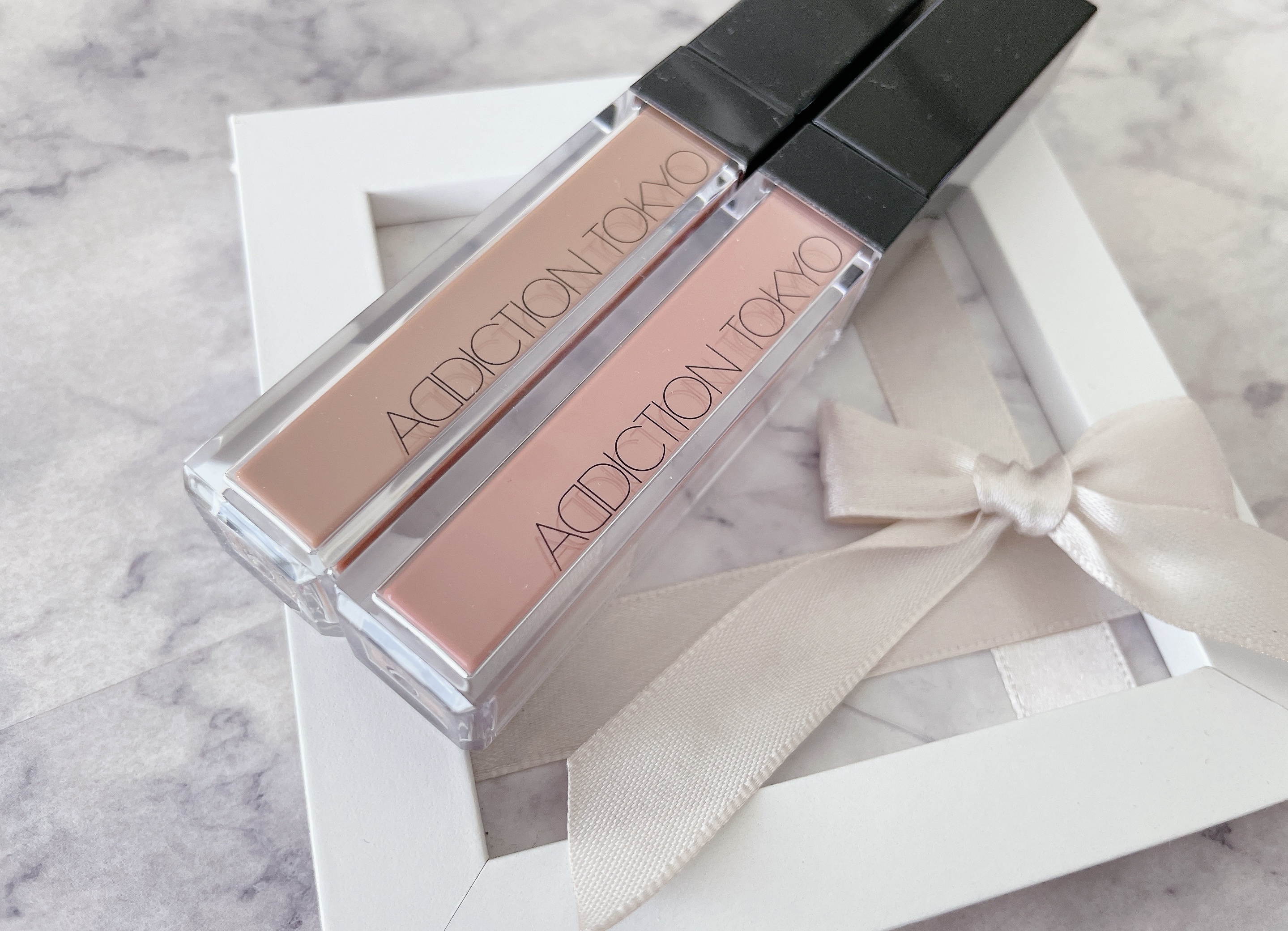 アディクション　リップ セラム ティント 004 Toffee Kiss/ADDICTION/リップティントを使ったクチコミ（1枚目）