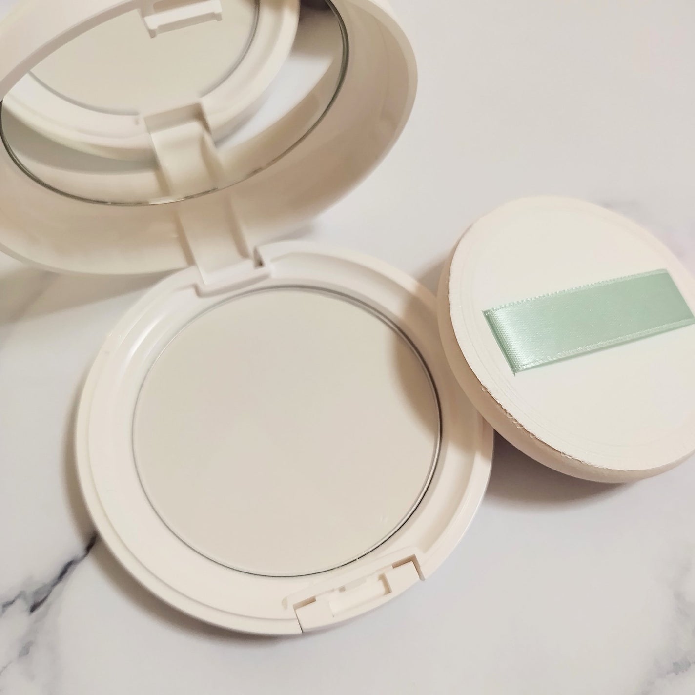 保湿力プロテクトパウダー ブライトシカ/乾燥さん/プレストパウダーを使ったクチコミ(3枚目)