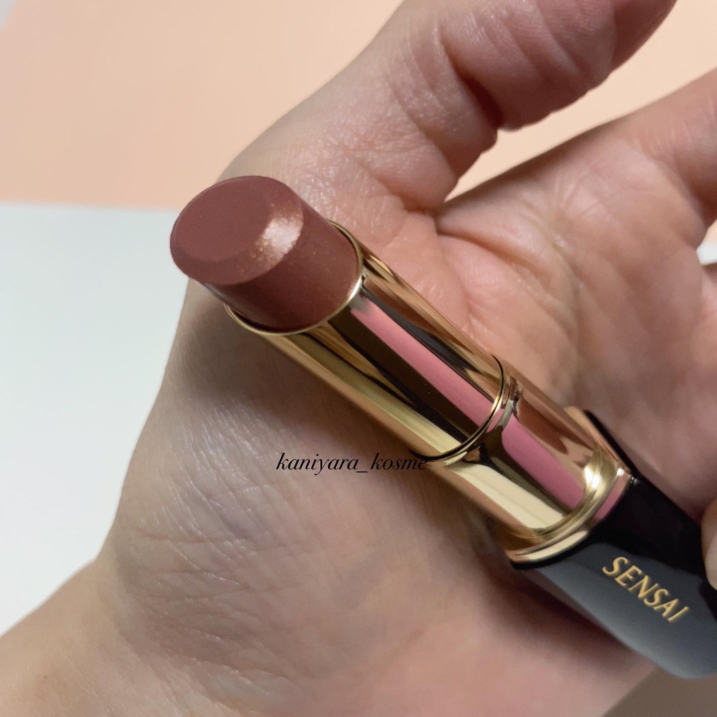 ラスティングプランプリップスティック/SENSAI/口紅を使ったクチコミ(5枚目)