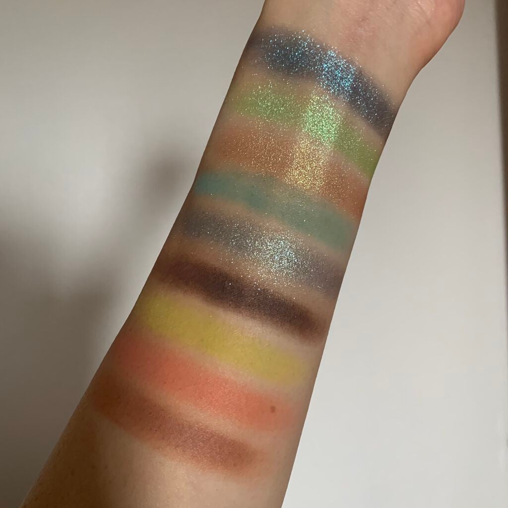 YURIKA on LIPS 「こんにちは💞HUDAbeautyのWILDObsess..」(5枚目)