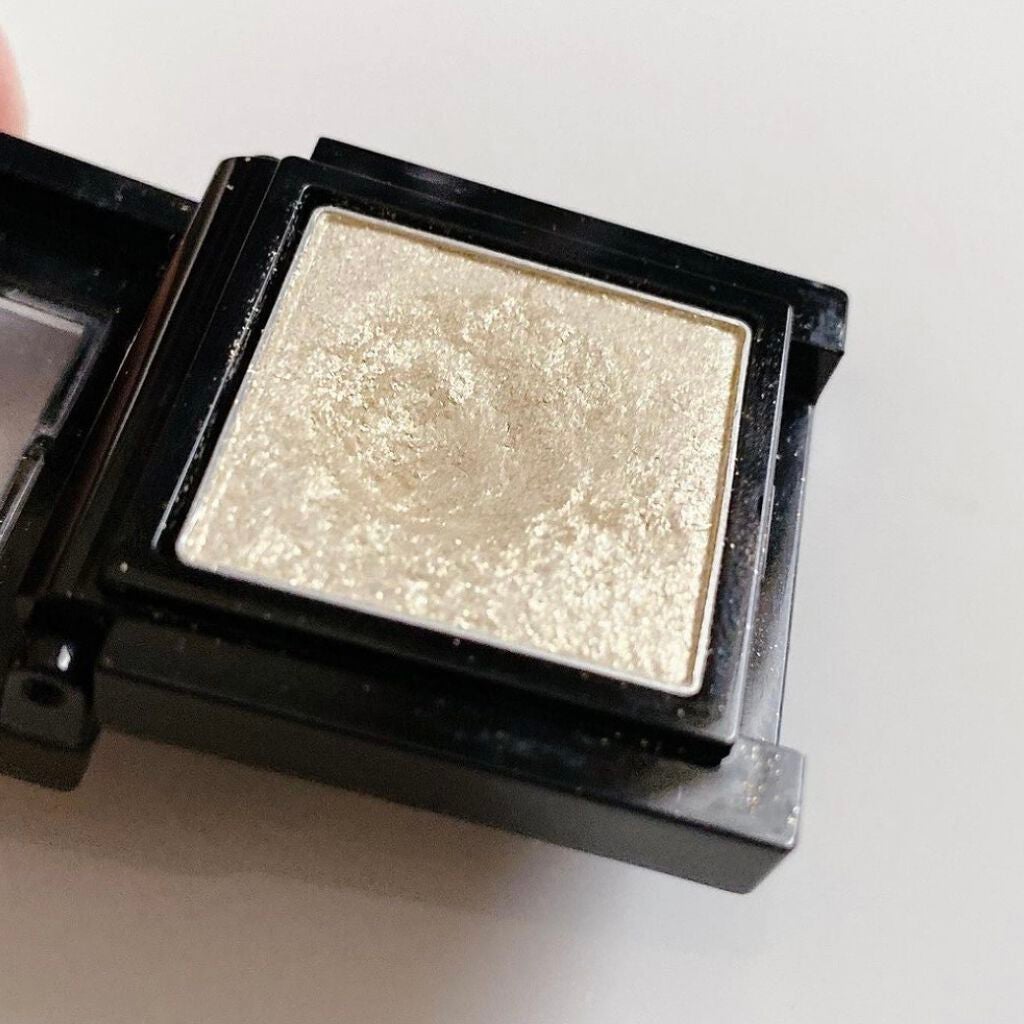 ヴィセ アヴァン シングルアイカラー/Visée/単色アイシャドウを使ったクチコミ(3枚目)