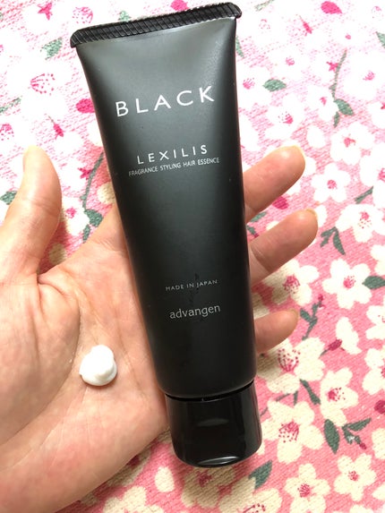 ブラック フレグランス スタイリング ヘアエッセンス/LEXILIS/アウトバストリートメントを使ったクチコミ(3枚目)