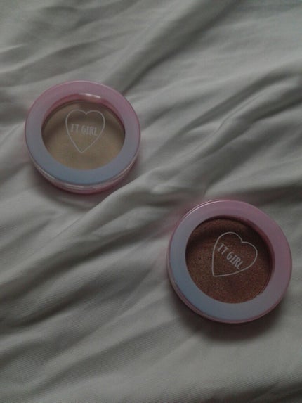 ダイソー×IT GIRL アイシャドウ 白い砂浜/DAISO/単色アイシャドウを使ったクチコミ(1枚目)