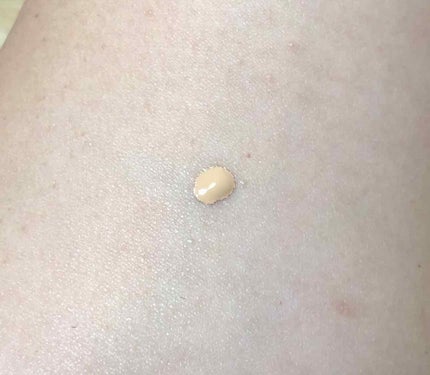 タンフリュイドエクラ オークル20/クレ・ド・ポー ボーテ/リキッドファンデーションを使ったクチコミ(2枚目)