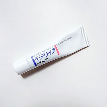 ■SHISEIDO モアリップ(医薬品)

唇が荒れたときにお薬として使用
パッケージの箱に「そのまま塗れるチューブスティックタイプ」と書いてありますが、私は指に取ってから塗っています


◎無香料で使