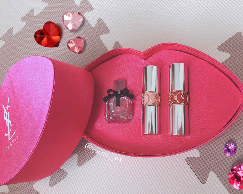 ヴォリュプテ ティントインバーム No.4 ディザイアーミーピンク/YVES SAINT LAURENT BEAUTE/口紅を使ったクチコミ（2枚目）