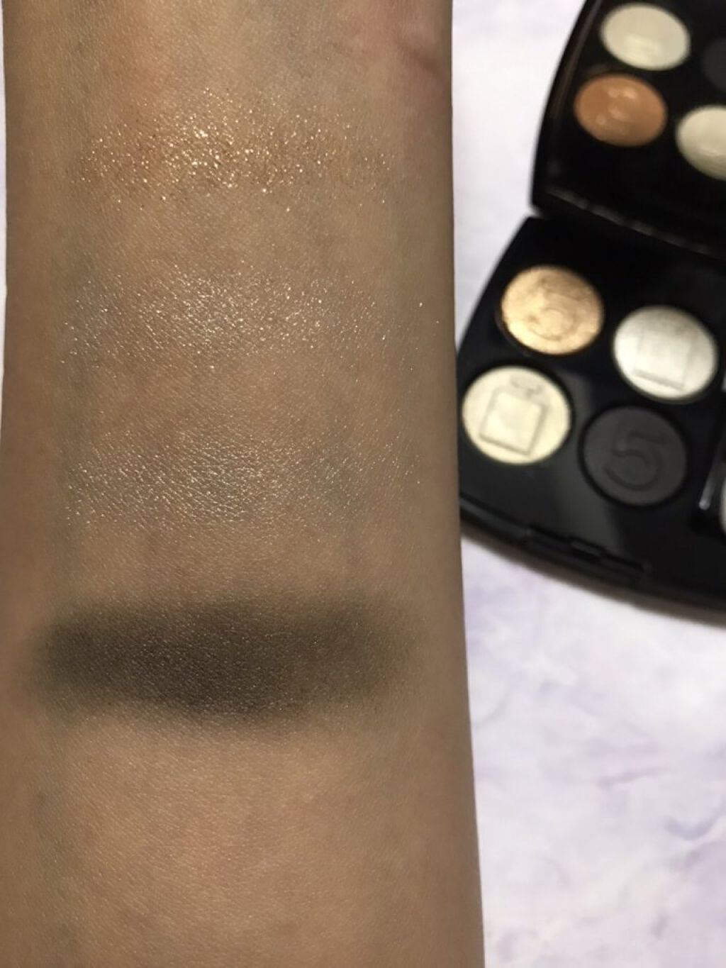 レ キャトル オンブル/CHANEL/アイシャドウパレットを使ったクチコミ（3枚目）