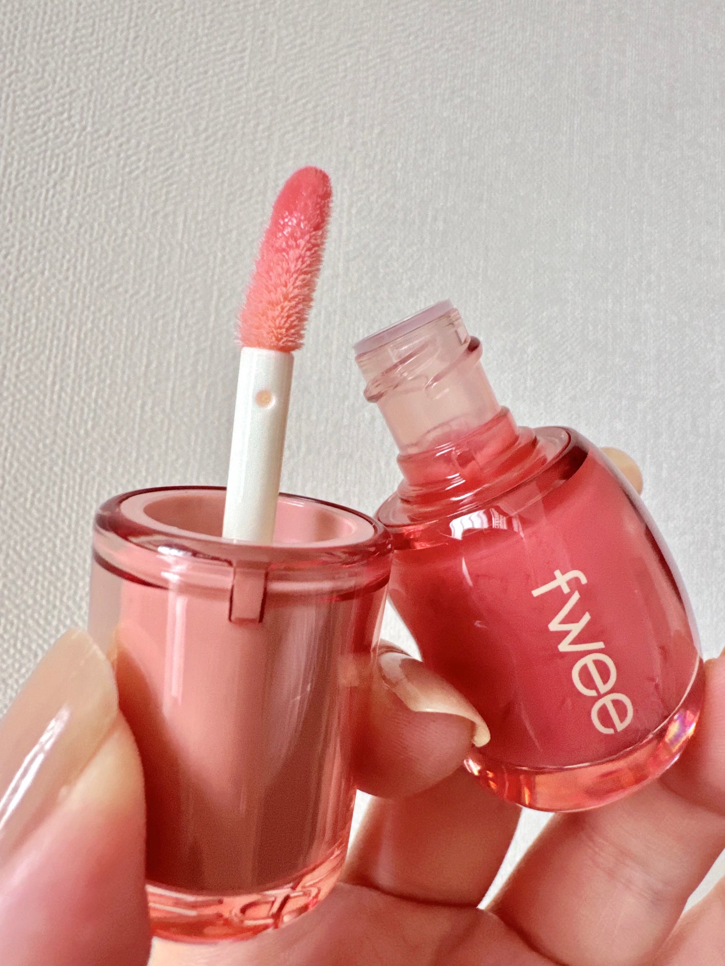 フィー 3Dボリューミンググロス/fwee/リップグロスを使ったクチコミ(2枚目)