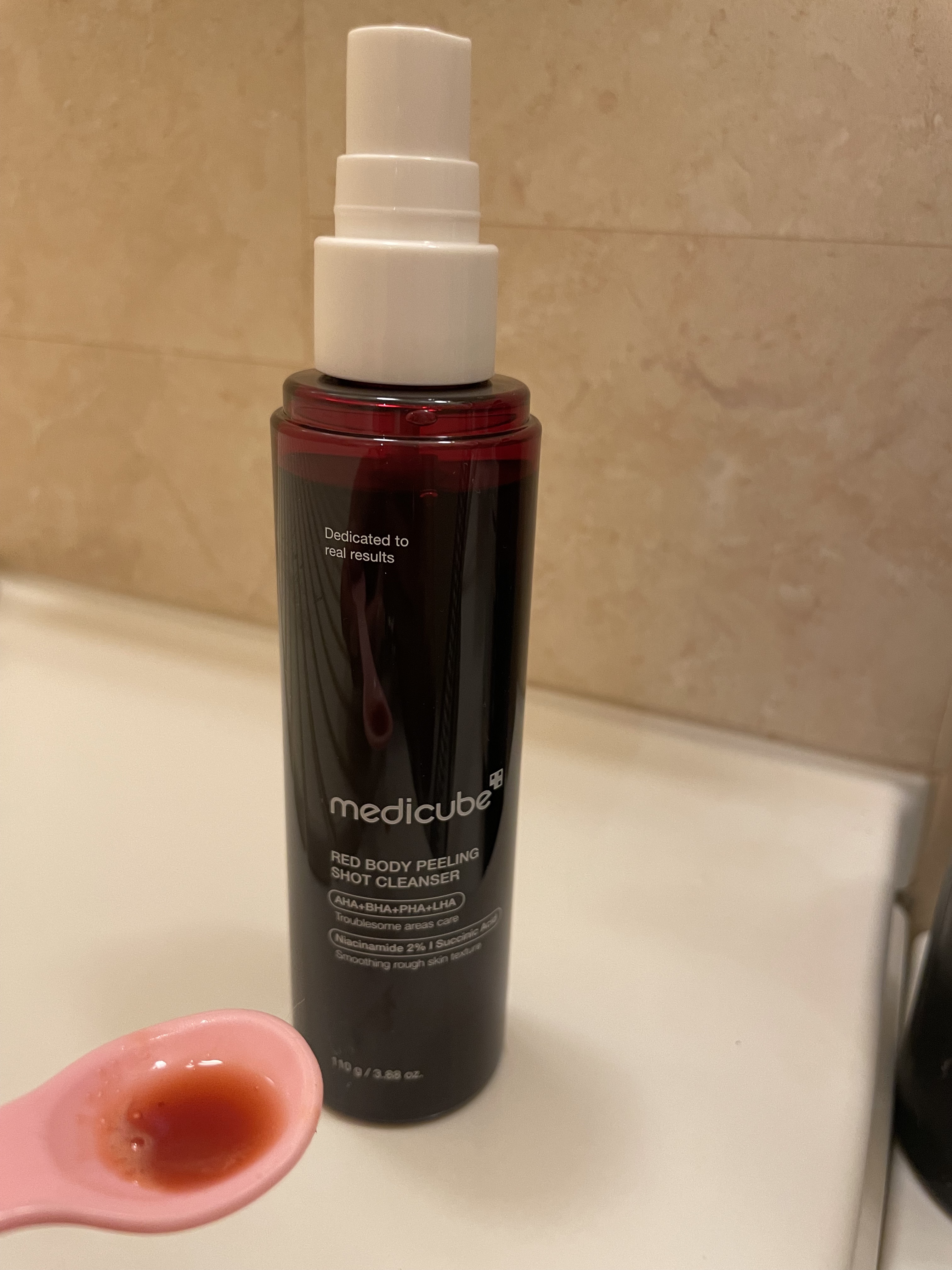 レッドアクネ ボディピーリングショット/MEDICUBE/ピーリングを使ったクチコミ（3枚目）