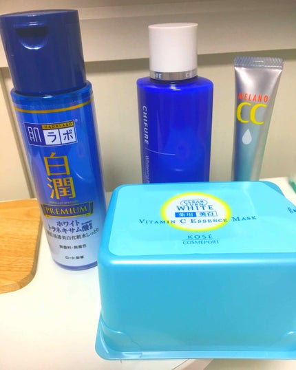 白潤プレミアム 薬用浸透美白化粧水しっとり/肌ラボ/化粧水を使ったクチコミ(1枚目)
