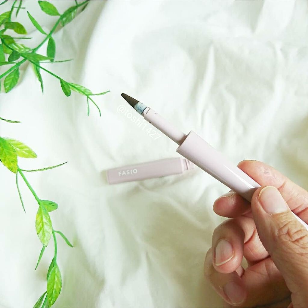 パウダリーティント アイブロウ/FASIO/眉ティントを使ったクチコミ(2枚目)