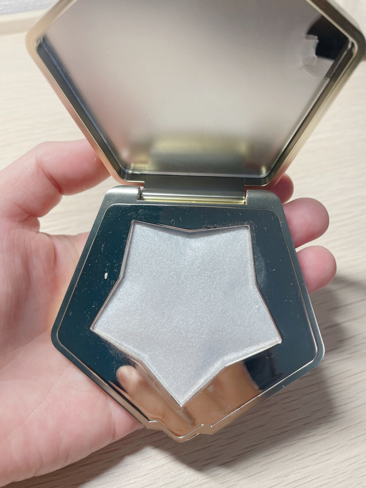 スターダストダイヤモンドハイライトパウダー/PERFECT DIARY/パウダーハイライトを使ったクチコミ(3枚目)