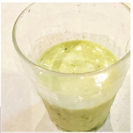 ファンケル 1食分のケール青汁のクチコミ「
💚ファンケル 1食分のケール青汁💚
今日のおやつはファンケルの1食分のケール青汁に.....」(2枚目)