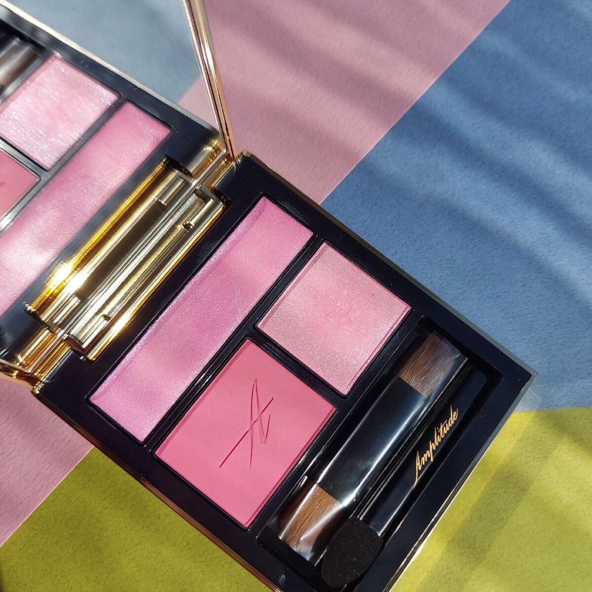 コンスピキュアス アイズ/Amplitude/アイシャドウパレットを使ったクチコミ(2枚目)