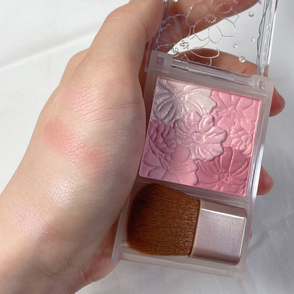 グロウフルールチークス(ブレンドタイプ)/キャンメイク/パウダーチークを使ったクチコミ(4枚目)