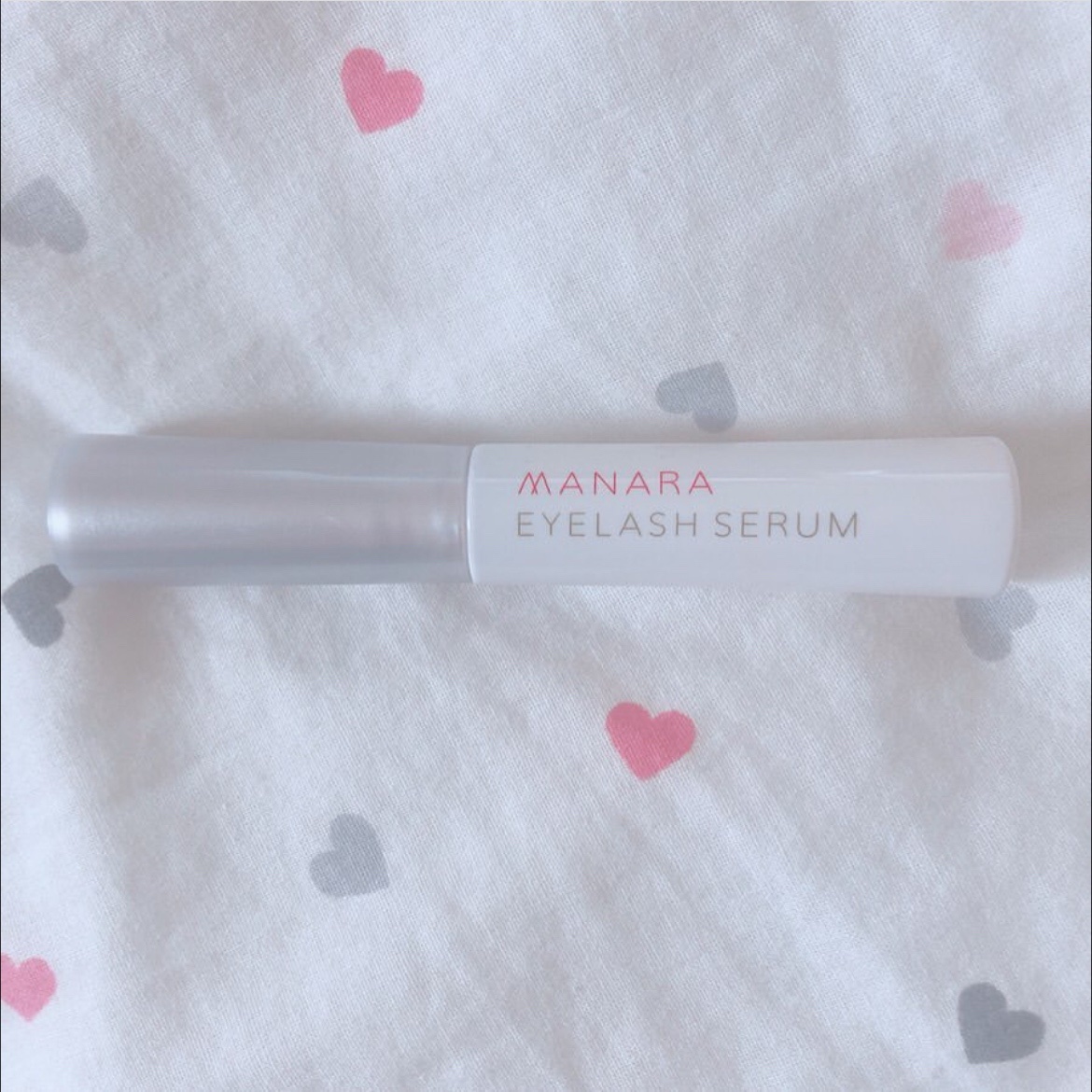 マナラ アイラッシュセラムのクチコミ「【マナラ アイラッシュセラム】

ピンッとハリのあるうるおいまつ毛へ

私がメイクの中で1番こ.....」（1枚目）