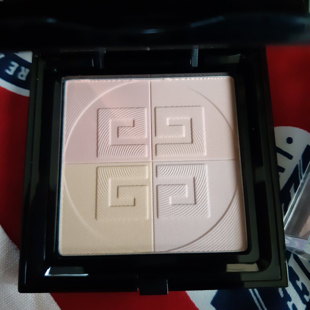 プリズム・リーブル/GIVENCHY/ルースパウダーを使ったクチコミ(2枚目)