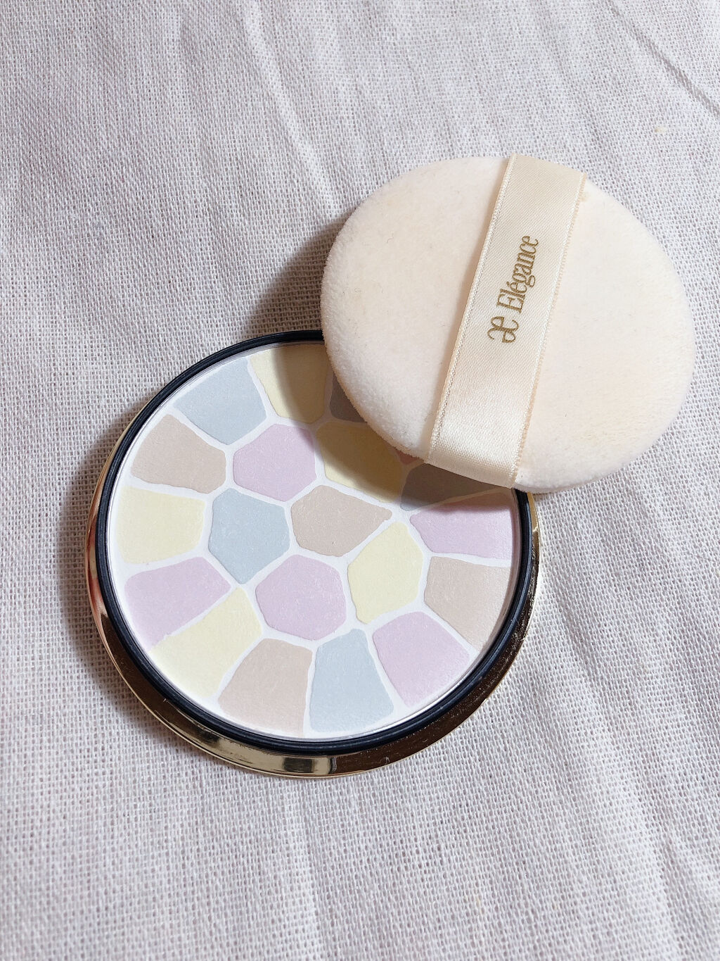 エレガンス ラ プードル オートニュアンス リクスィーズ Ⅳ/Elégance/プレストパウダーを使ったクチコミ（2枚目）