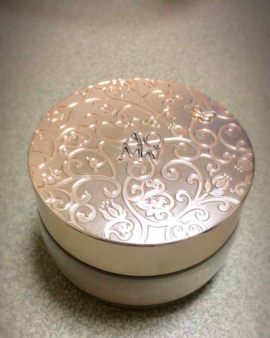 AQ MW フェイスパウダー/DECORTÉ/ルースパウダーを使ったクチコミ(1枚目)