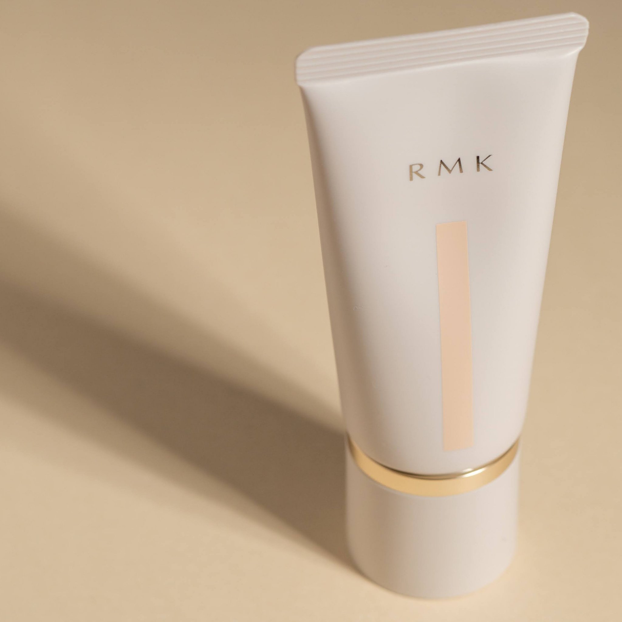 RMK クリームファンデーション アクアティックグロウ 102/RMK/クリーム・エマルジョンファンデーションを使ったクチコミ（1枚目）