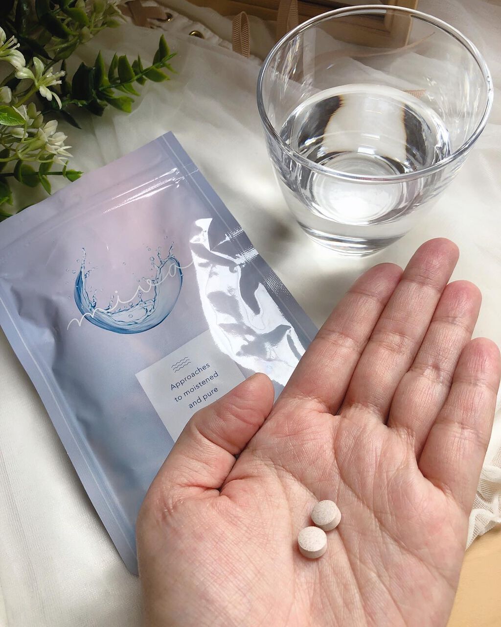 𝐥𝐢𝐬𝐚.𝟏𝟔𝟓𝟔 美容ライター on LIPS 「..1日に2粒摂取することで目が本来持っている美しさ、みずみず..」(3枚目)