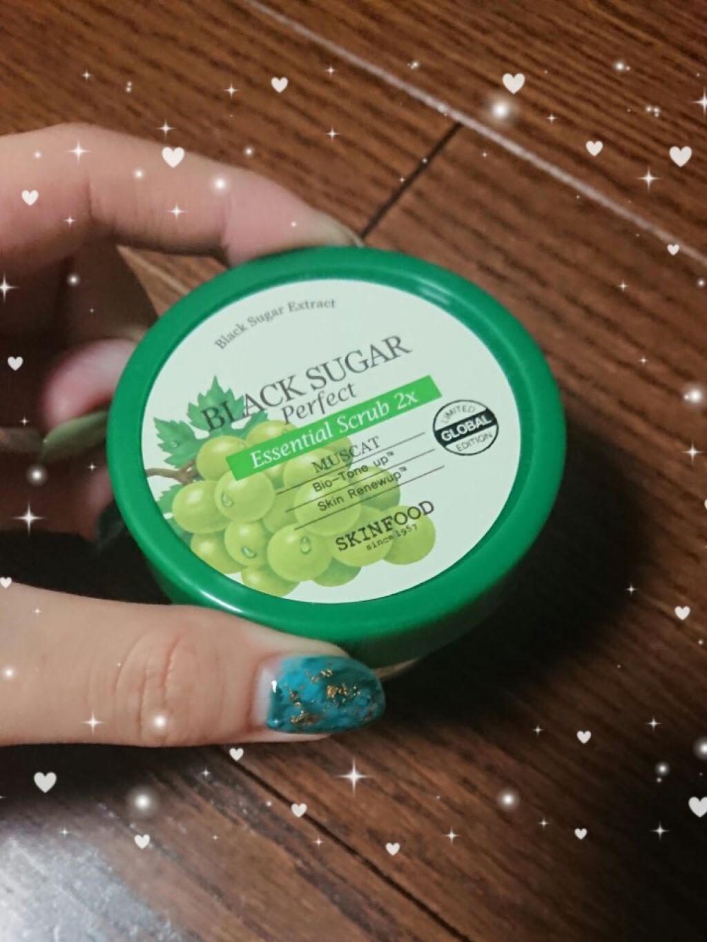ブラックシュガーパーフェクトエッセンシャルスクラブ 2X マスカット/SKINFOOD/洗い流すパック・マスクを使ったクチコミ(1枚目)