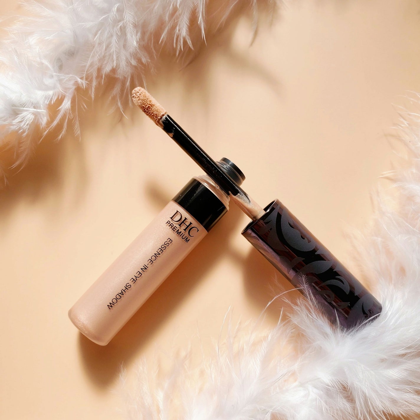 エッセンスイン アイシャドウ/DHC/リキッドアイシャドウを使ったクチコミ(2枚目)