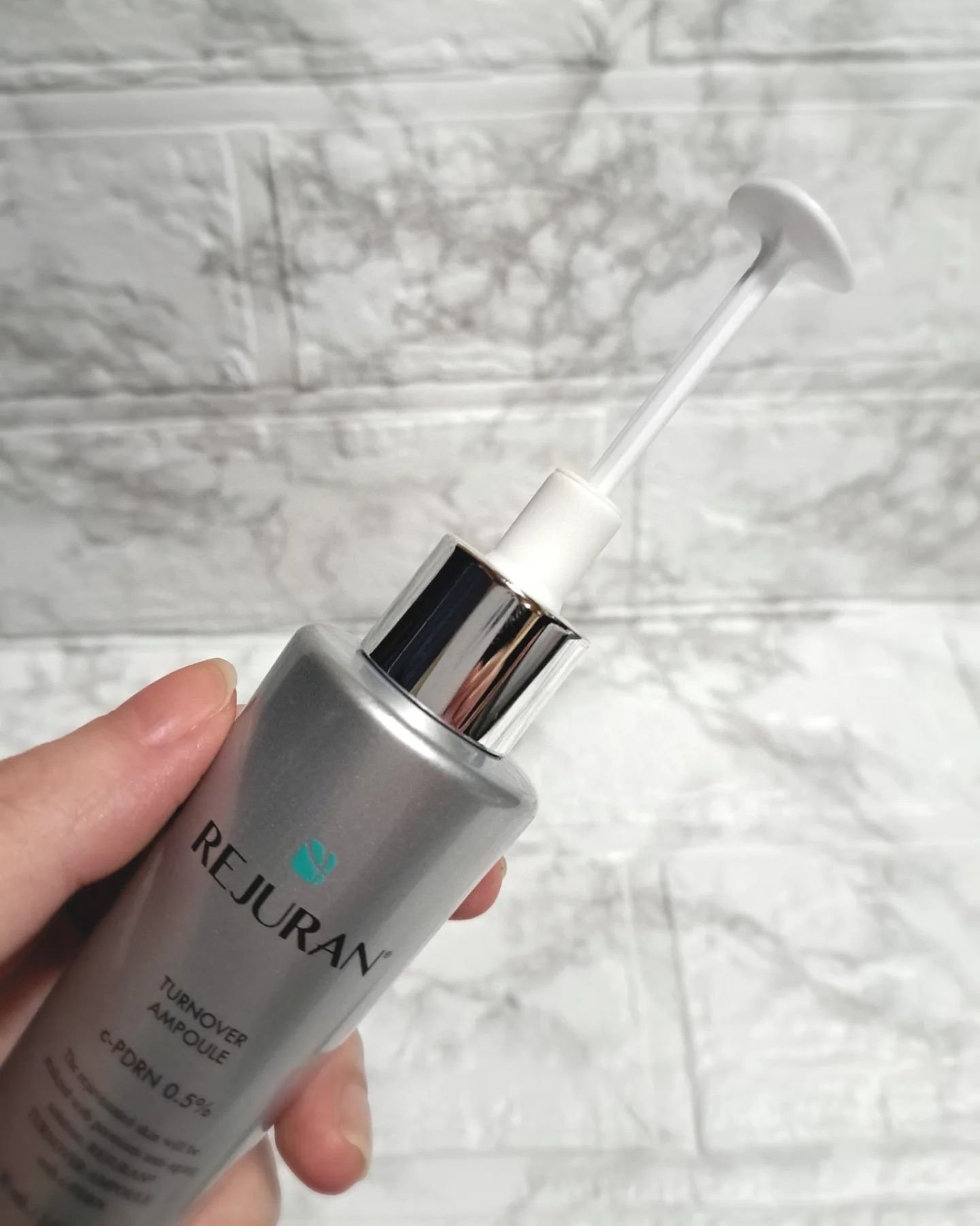 REJURAN ターンオーバーアンプル 30ml/REJURAN COSMETICS/美容液を使ったクチコミ（3枚目）