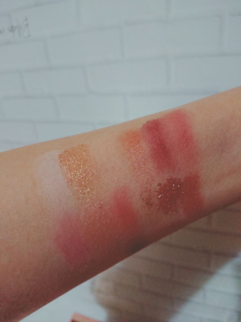 プロボカティブプレストピグメントパレット/ W7/アイシャドウパレットを使ったクチコミ（3枚目）