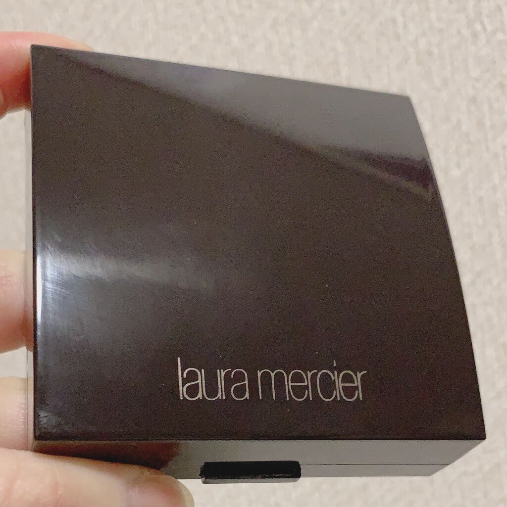 マットラディアンス ベイクドパウダー ハイライト01/ローラ メルシエ/パウダーハイライトを使ったクチコミ（2枚目）