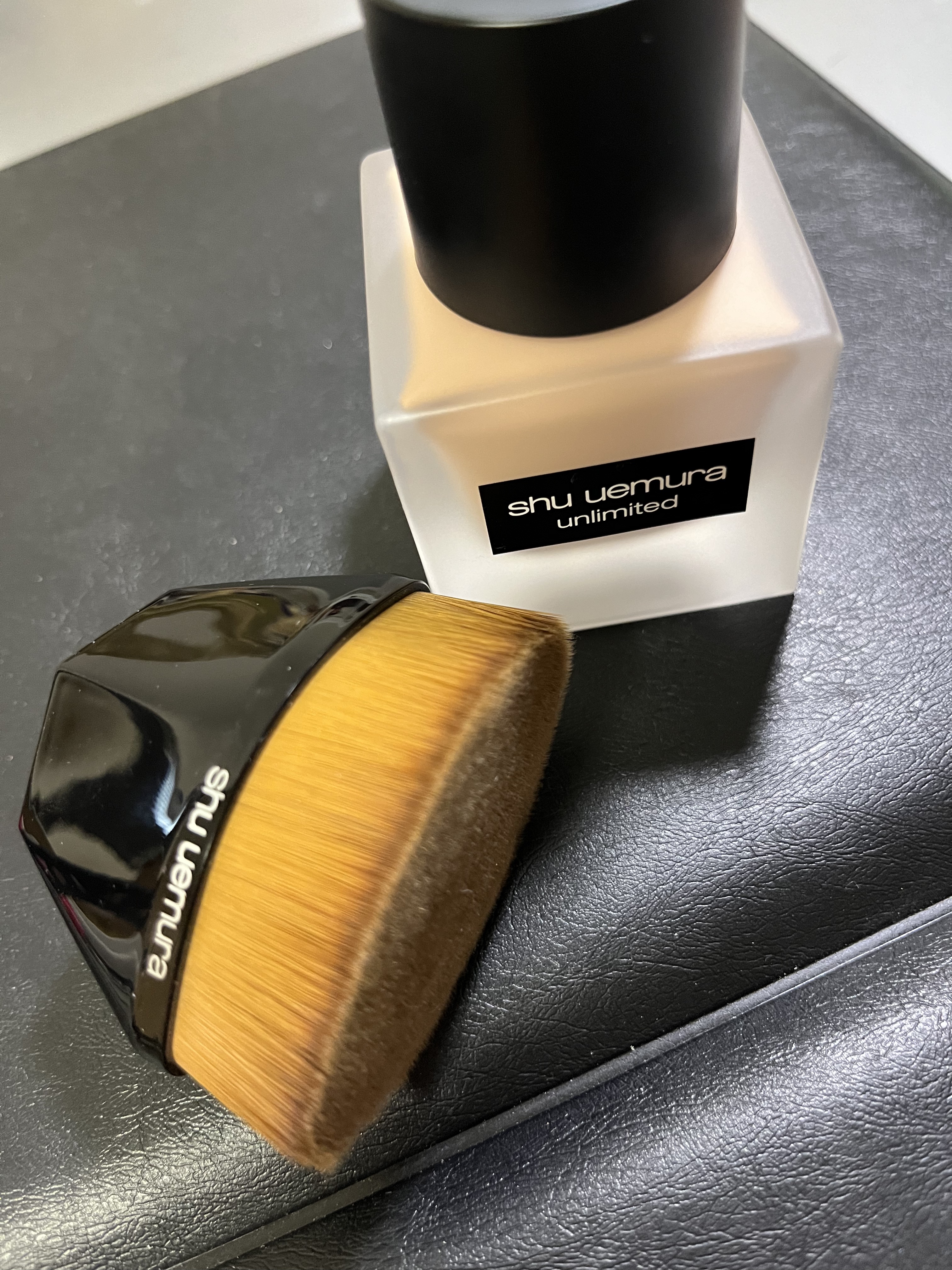 ペタル 55 ファンデーション ブラシ/shu uemura/メイクブラシを使ったクチコミ（1枚目）