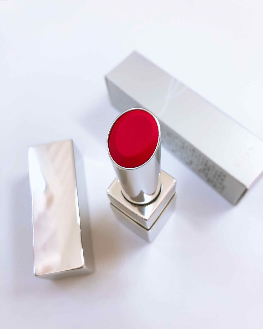 リップスティック コンフォート エアリーシャイン 10 パッショネイトラブ/RMK/口紅を使ったクチコミ（1枚目）