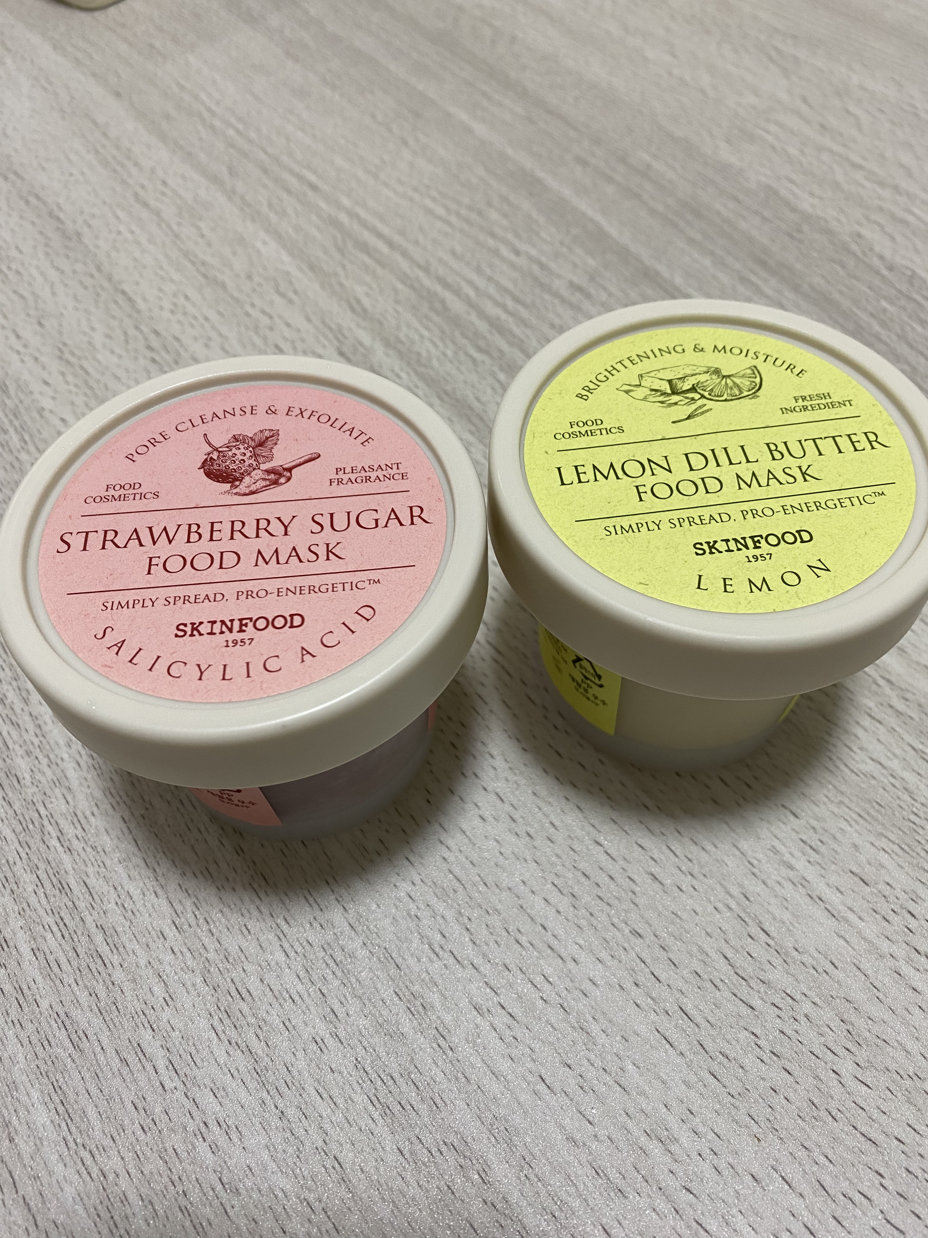 ストロベリーシュガー フードマスク/SKINFOOD/洗い流すパック・マスクを使ったクチコミ（3枚目）