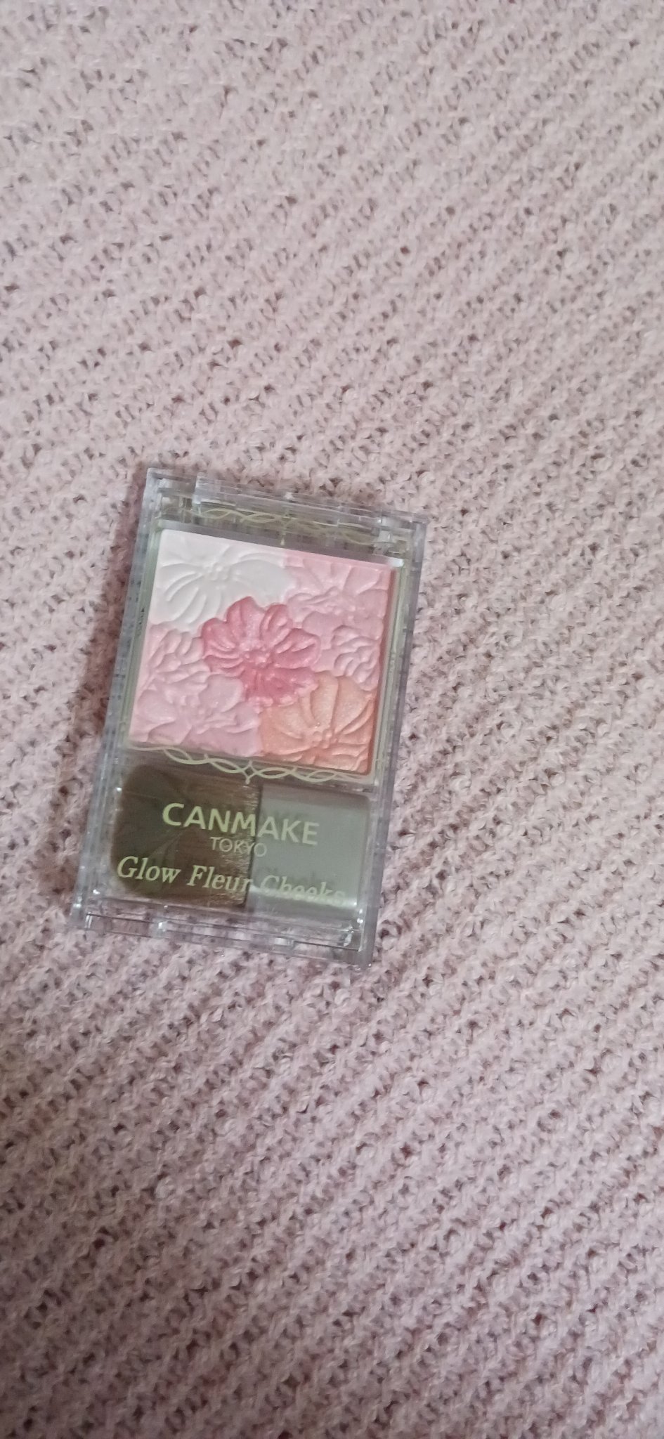 グロウフルールチークス 03 フェアリーオレンジフルール/キャンメイク/パウダーチークを使ったクチコミ（1枚目）