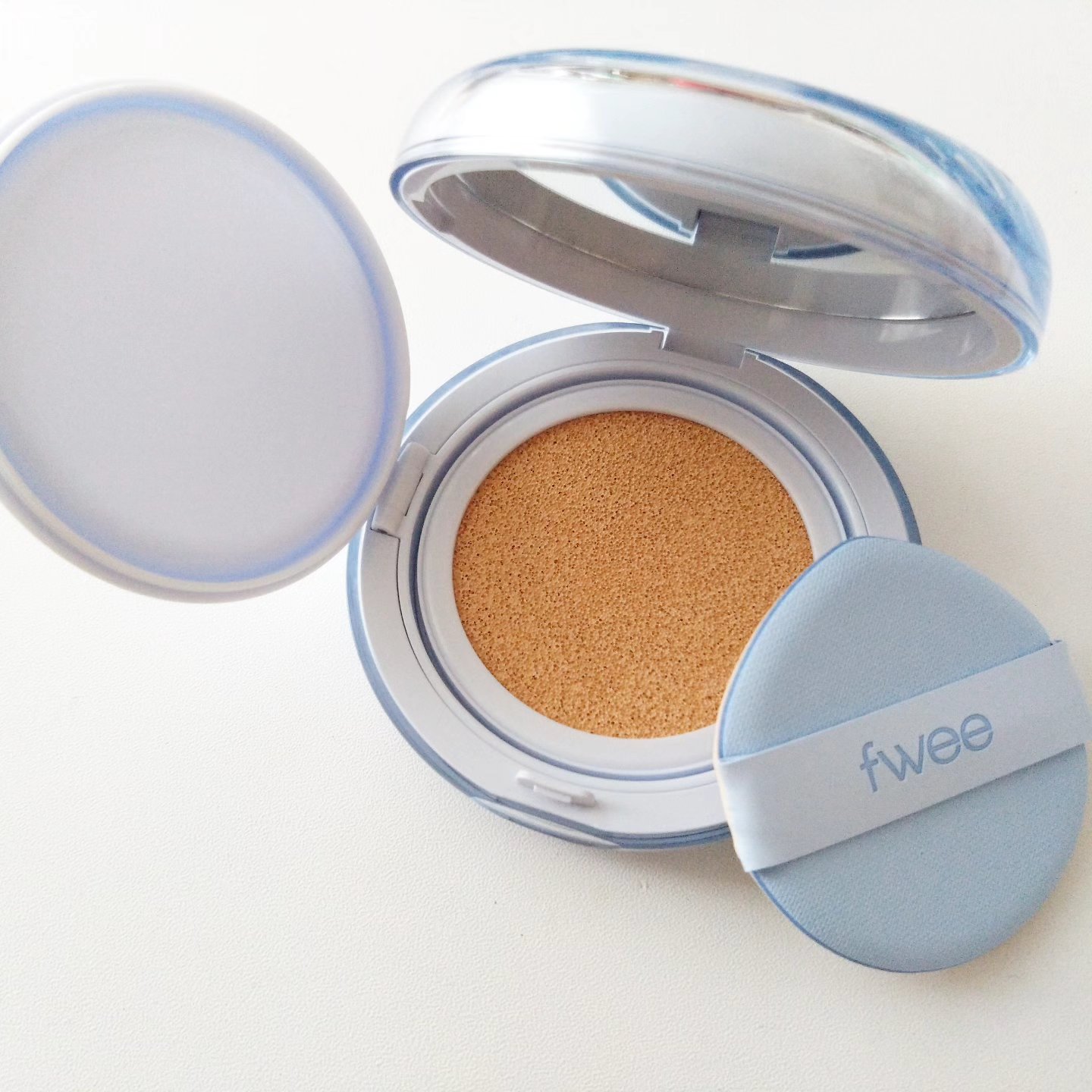 フィー クッションガラス ナチュラル 02 ヌードガラス/fwee/クッションファンデーションを使ったクチコミ（3枚目）