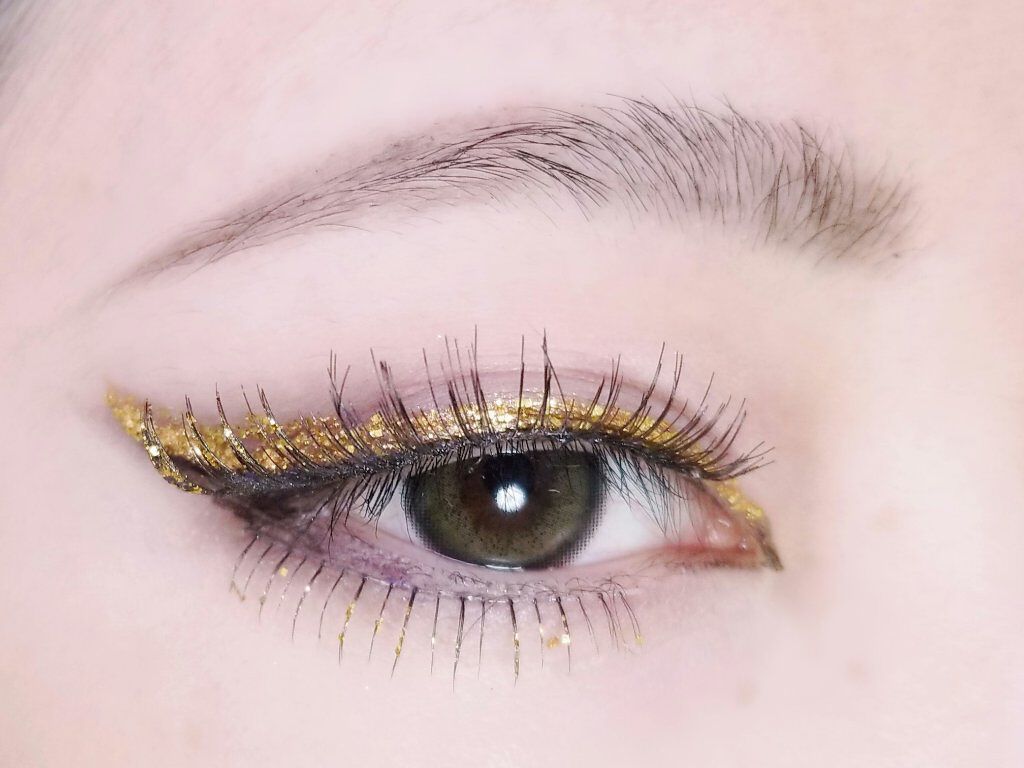 メイクアップカラーバリエーション ラメグリッター/チャコット・コスメティクス/グリッターを使ったクチコミ(9枚目)