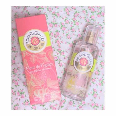 《ROGER&GALLET》パフュームウォーター オーデコロン フィグの香りです✨

私が1番お気に入りの香水です！！

本物のイチジクのようなジューシーで少しクリーミーな甘い香りです。このクリーミーさ