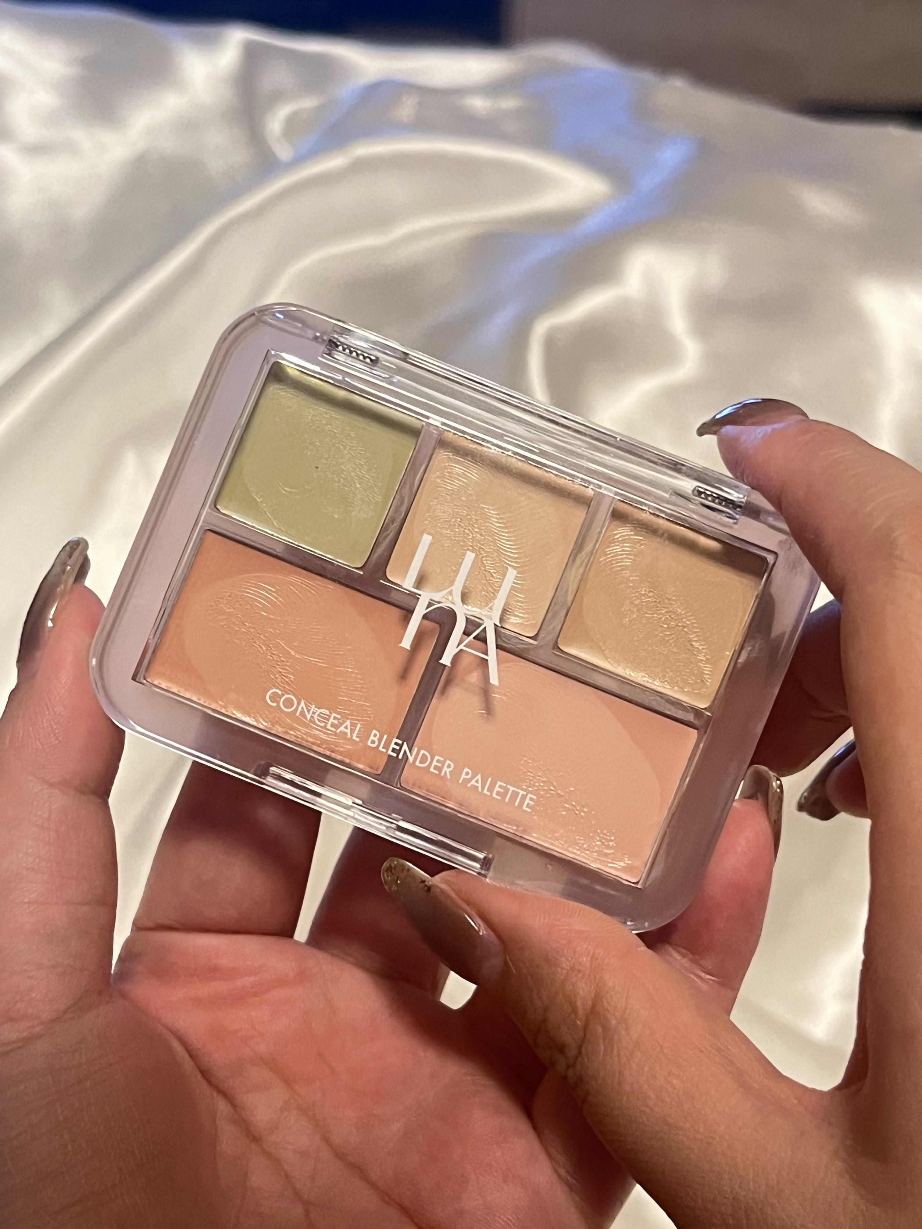コンシールブレンダーパレット/LUNA/パレットコンシーラーを使ったクチコミ（2枚目）