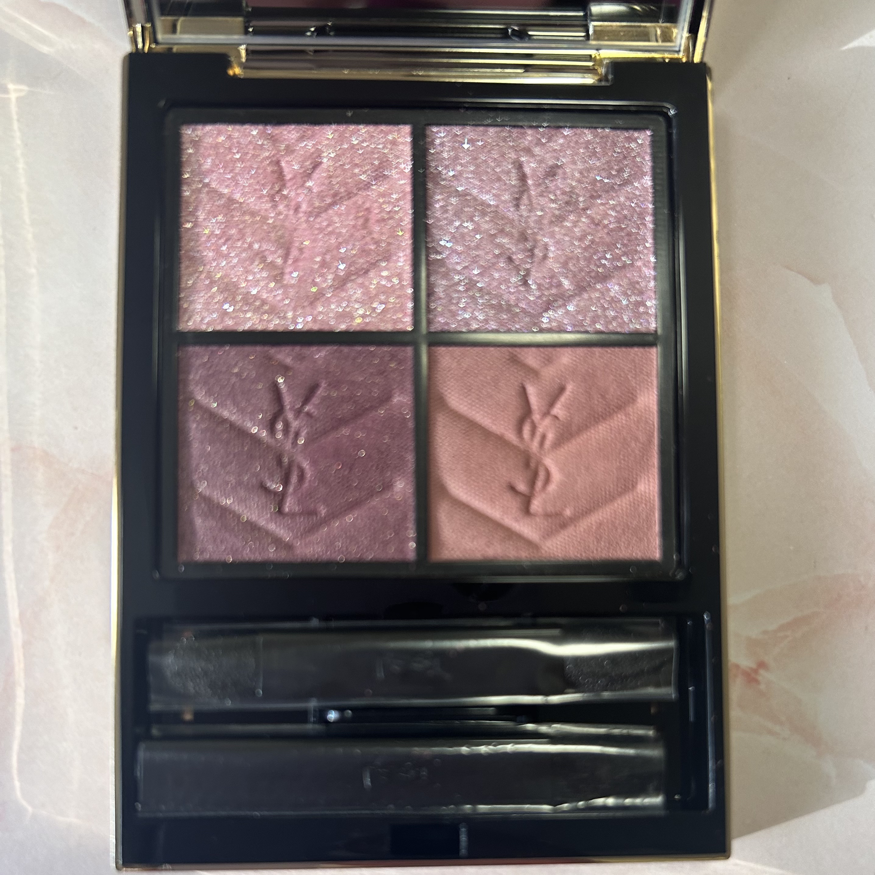 クチュール ミニ クラッチ/YVES SAINT LAURENT BEAUTE/アイシャドウパレットを使ったクチコミ（2枚目）