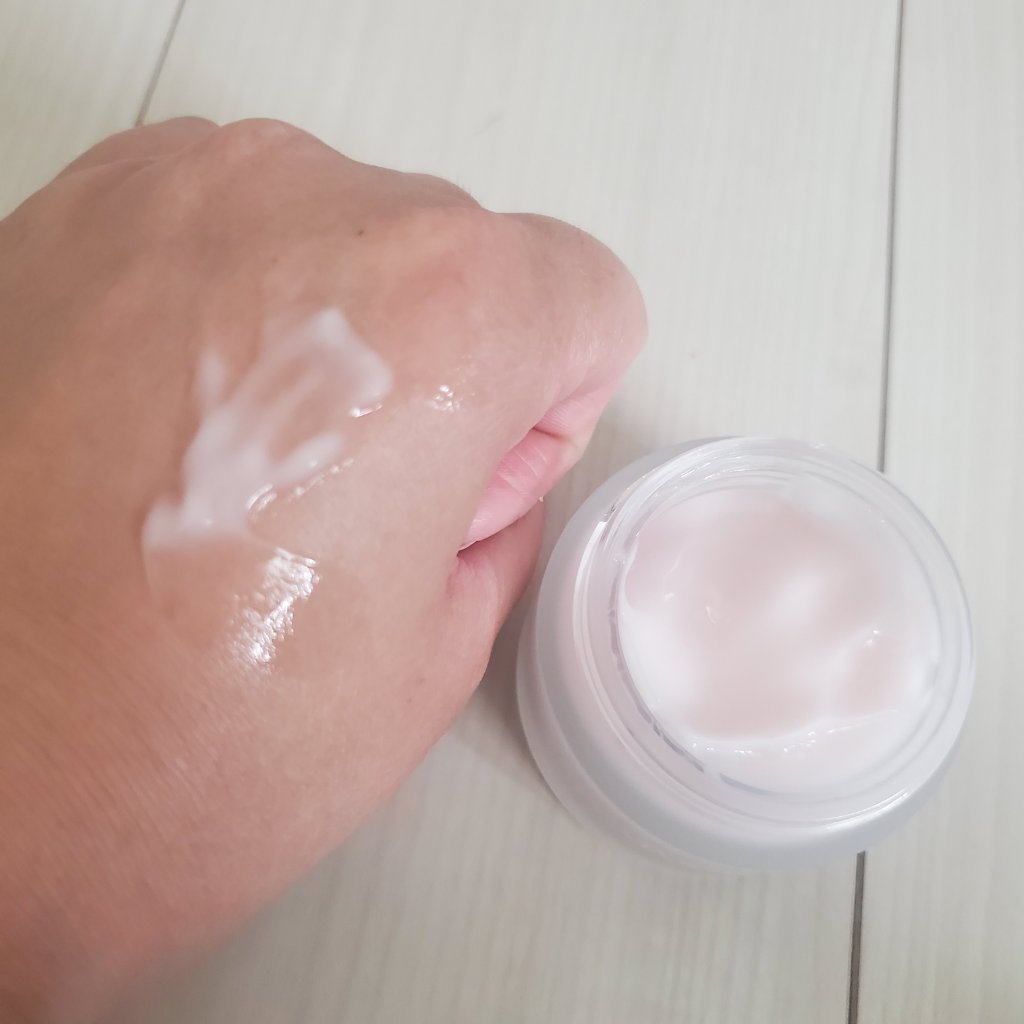 ローズウォーター スリーピングマスク/FEMMUE/フェイスクリームを使ったクチコミ（2枚目）