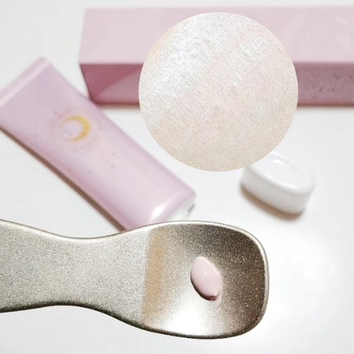 コラーゲンモイスチャーカラーコントロール/illuN/化粧下地を使ったクチコミ（2枚目）