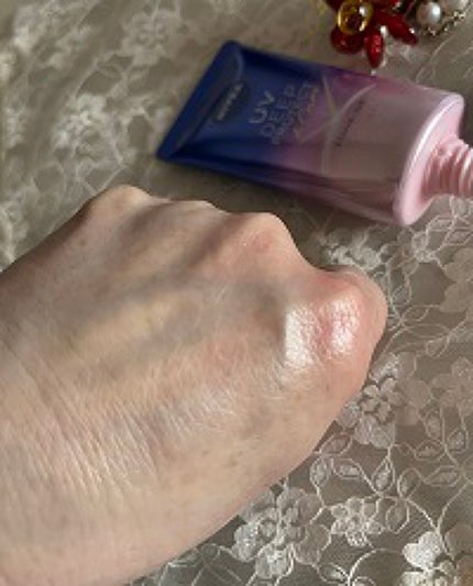 ニベアUV ディープ プロテクト&ケア トーンアップ エッセンス/ニベア/日焼け止めローションを使ったクチコミ(3枚目)