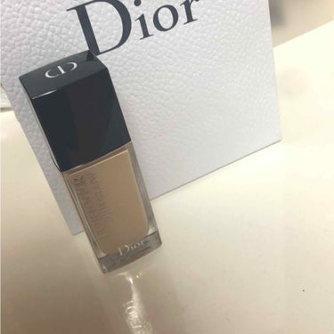 【旧】ディオールスキン フォーエヴァー フルイド グロウ/Dior/リキッドファンデーションを使ったクチコミ（2枚目）