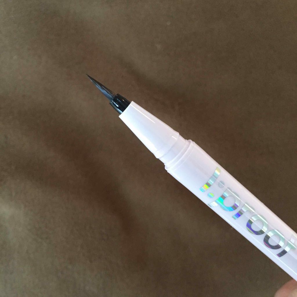 スキニーリッチライナー/excel/リキッドアイライナーを使ったクチコミ（2枚目）