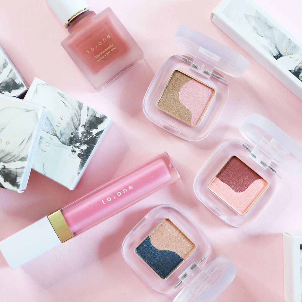 ペタル フロート アイシャドウ/to/one/アイシャドウパレットを使ったクチコミ(3枚目)