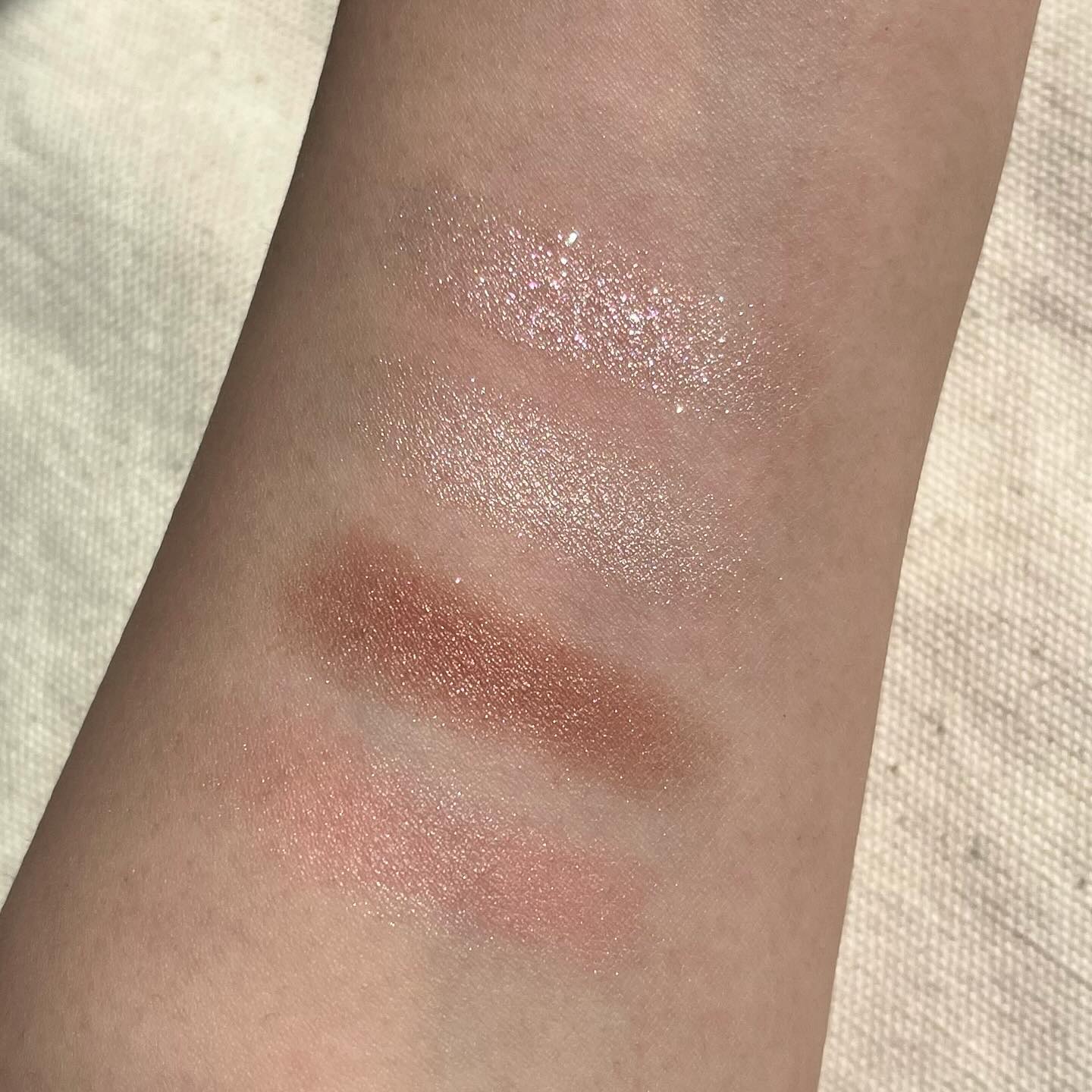 ベージュトーンアイシャドウ/CEZANNE/アイシャドウパレットを使ったクチコミ（3枚目）