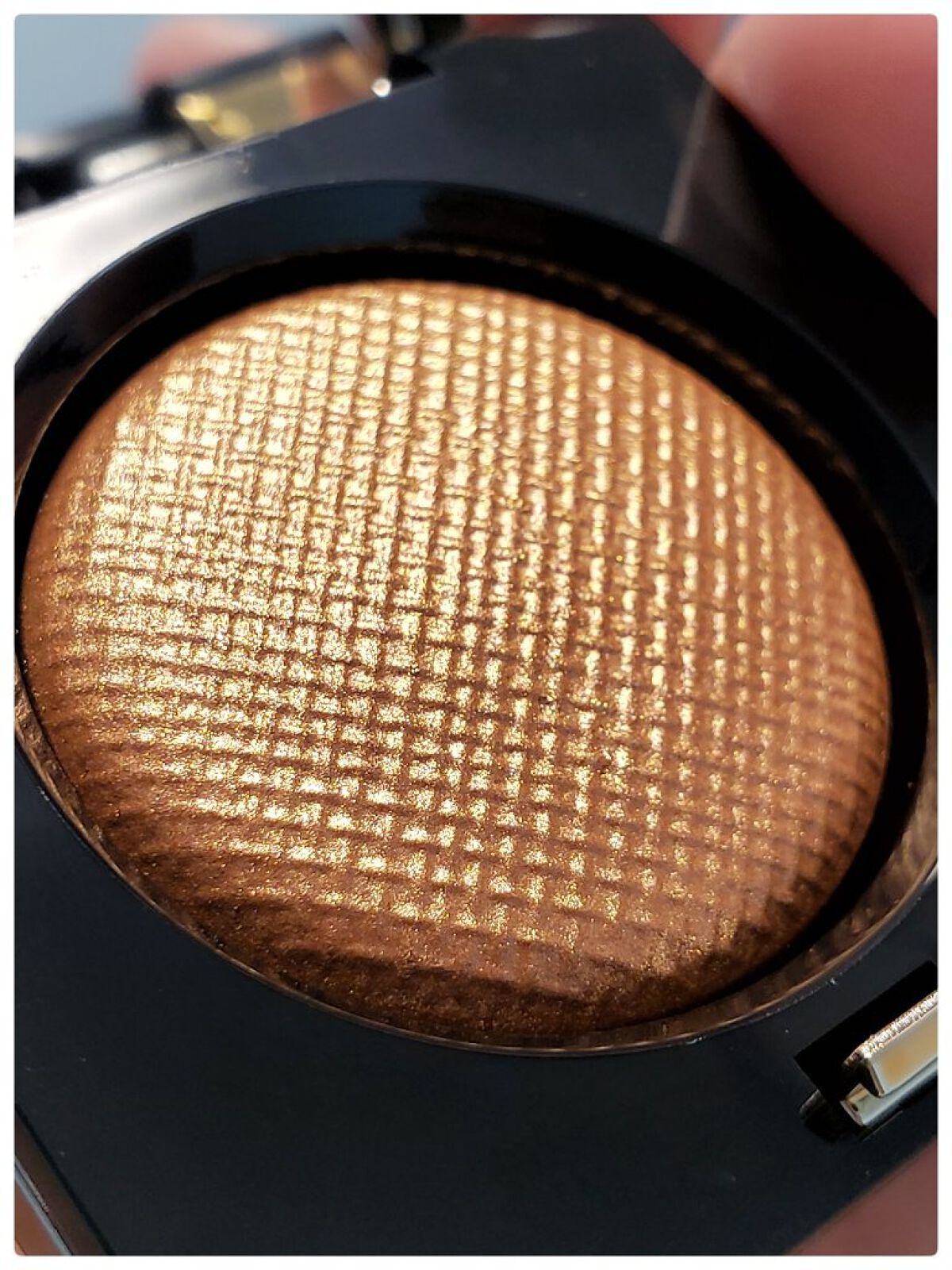 リュクスアイシャドウ 01 ヒートレイ(リッチ メタル)