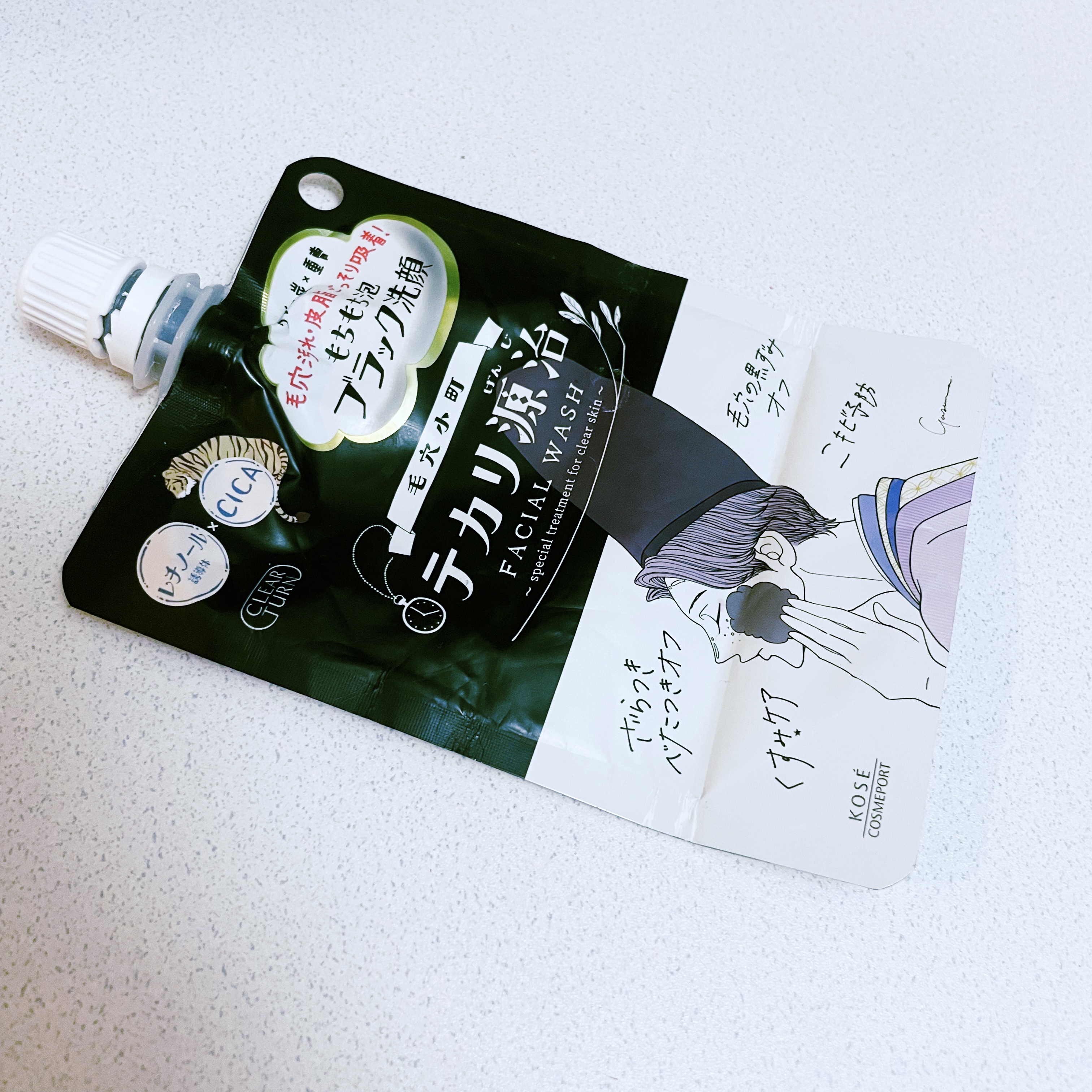 毛穴小町 テカリ源治 もちもちブラック洗顔/クリアターン/洗顔フォームを使ったクチコミ（1枚目）