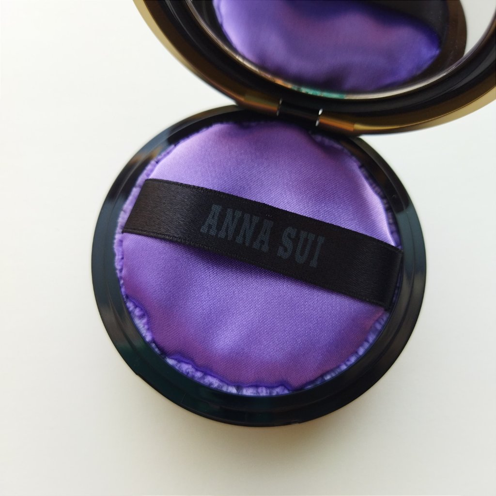ルース パウダー （ミニ） R200/ANNA SUI/ルースパウダーを使ったクチコミ（2枚目）