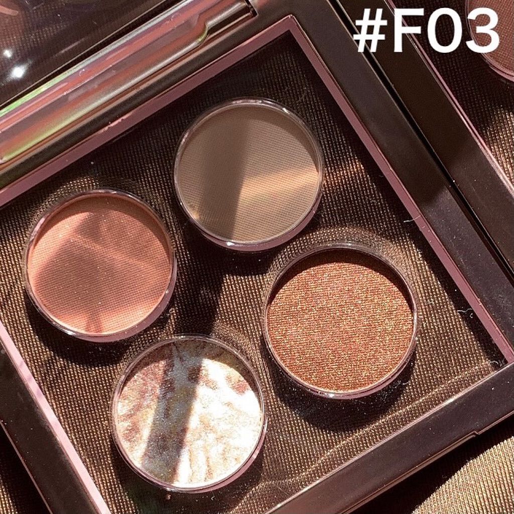 VAST NEBULA 4COLOR EYESHADOW PALETTE/HEXZE（ヘックスゼ）/アイシャドウパレットを使ったクチコミ（3枚目）